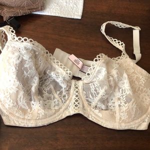 Victoria’s Secret dream angels push-up without pad